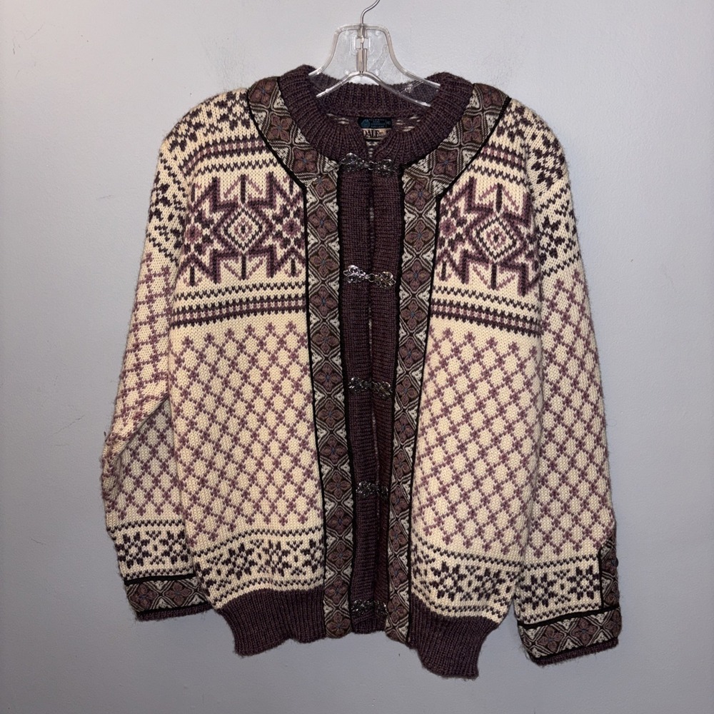 Vintage Dale Of Norway Cardigan Wool Knit Fair Isle Metal Clasp Sweater Size M